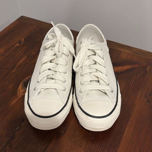 Converse Chuck Taylor All Star Ox Sneakers Size 7 Women’s - Picture 3 of 11